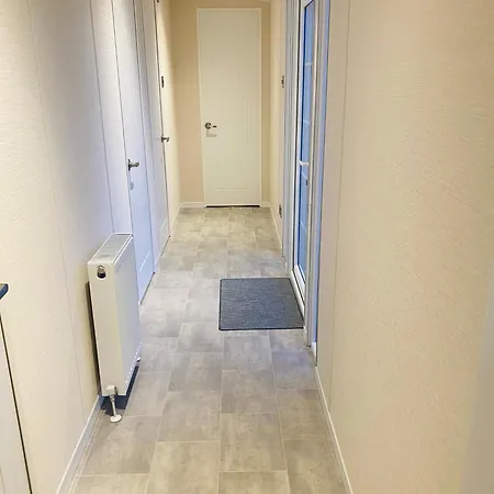 Lakeside * Carrowmoreknock